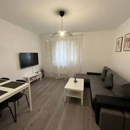 Renove - Les Nancy Appartement